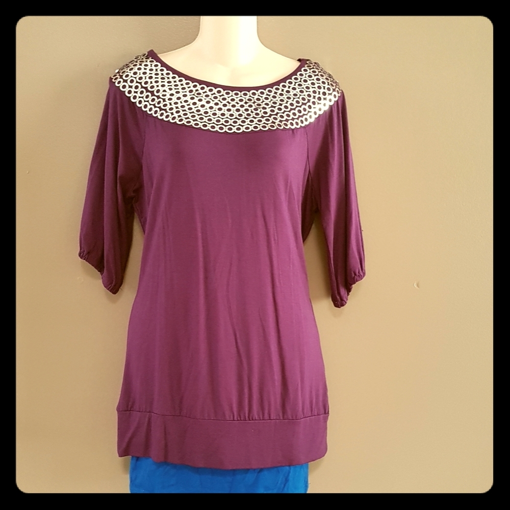 🥂 5/$25 | Cool purple top faux chain like
